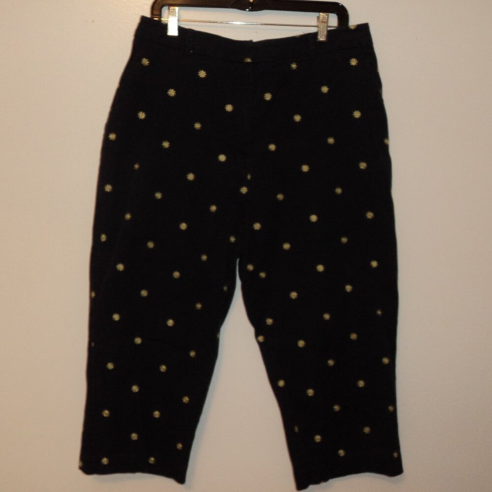 M Collection Women's Size 16 Capri Pants Embroidered Daisy Navy Blue Yellow